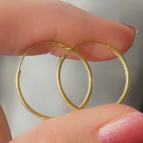 14k Gold Vermeil Classic Gold Hoops 20mm - Picture 8 of 10